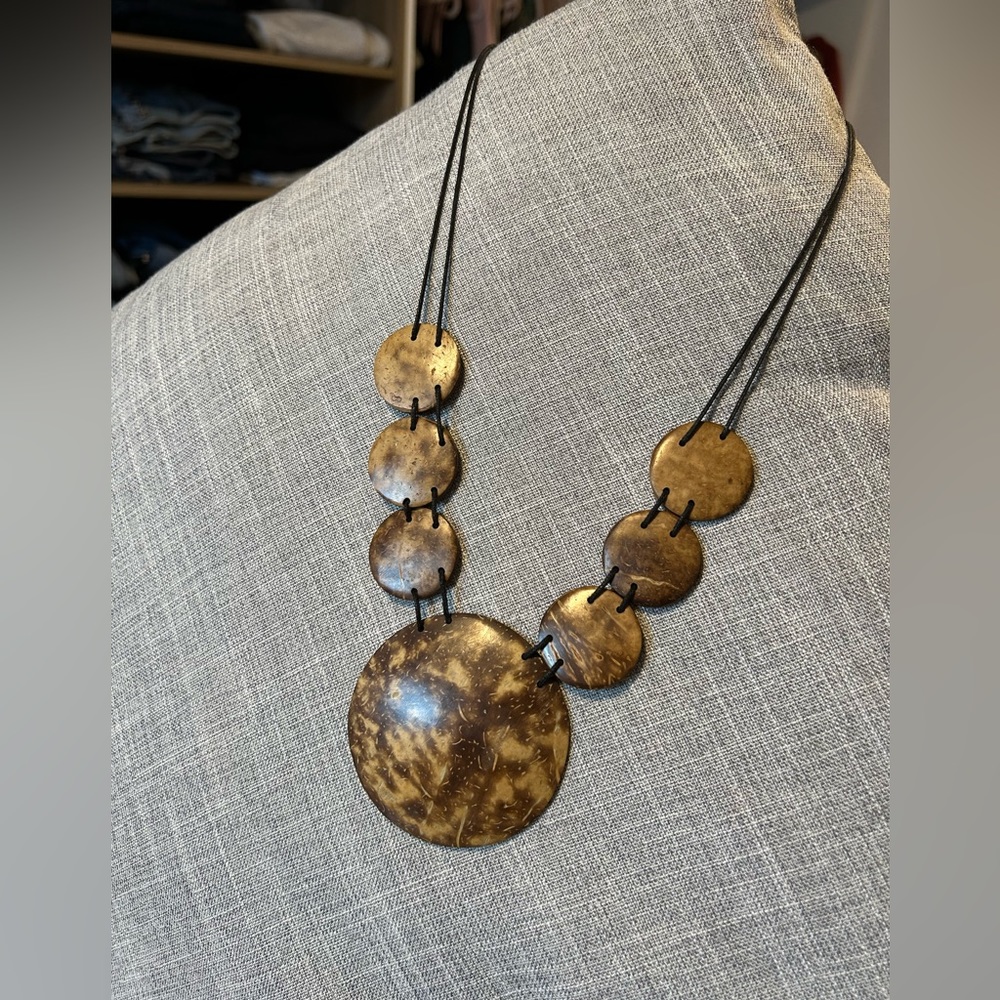 Wood necklaces !!!